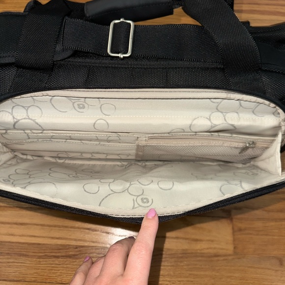 Samsonite Softside Luggage/Suitcase/Carryon/Travel Tote/Overnighter/Weekend Bag - Picture 10 of 13